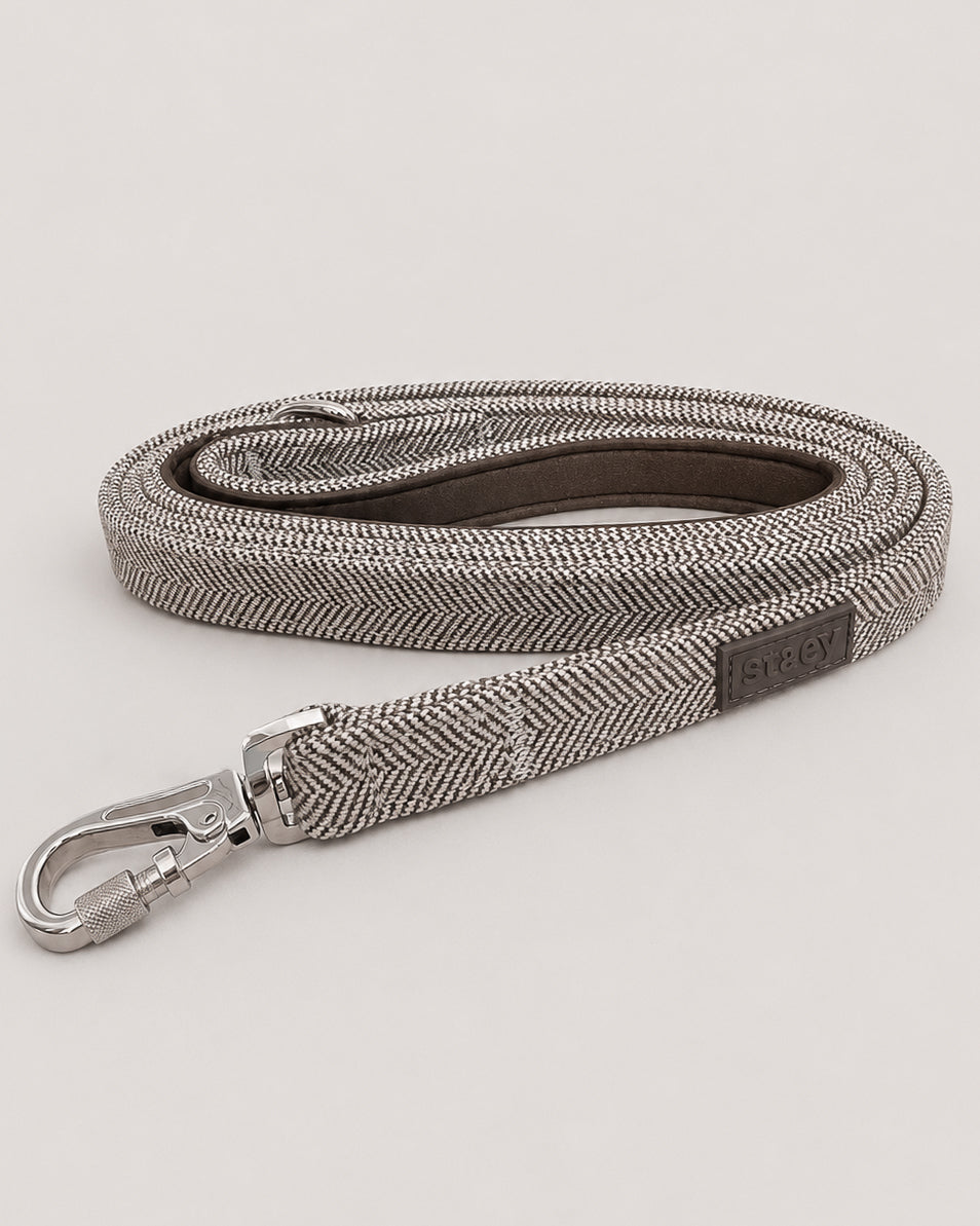 Leash · Linen Taupe